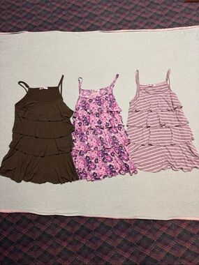 Bearsland S-165/84A set of 3 maternity/nursing tops with adjustable straps EUC